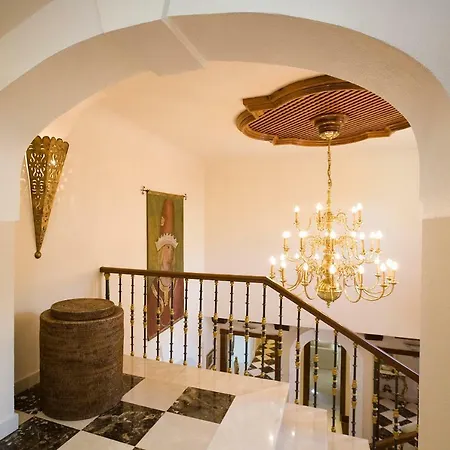 Villa La Perla Blanca Marbella